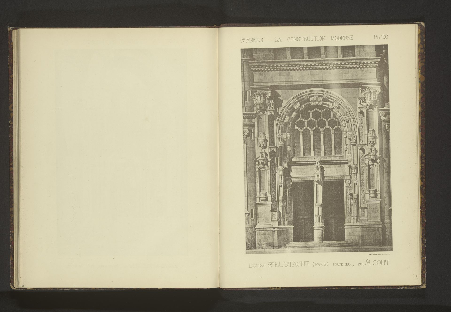 Gezicht op de zuidelijke ingang van de Église Saint-Eustache in Parijs by Silvestre et Cie