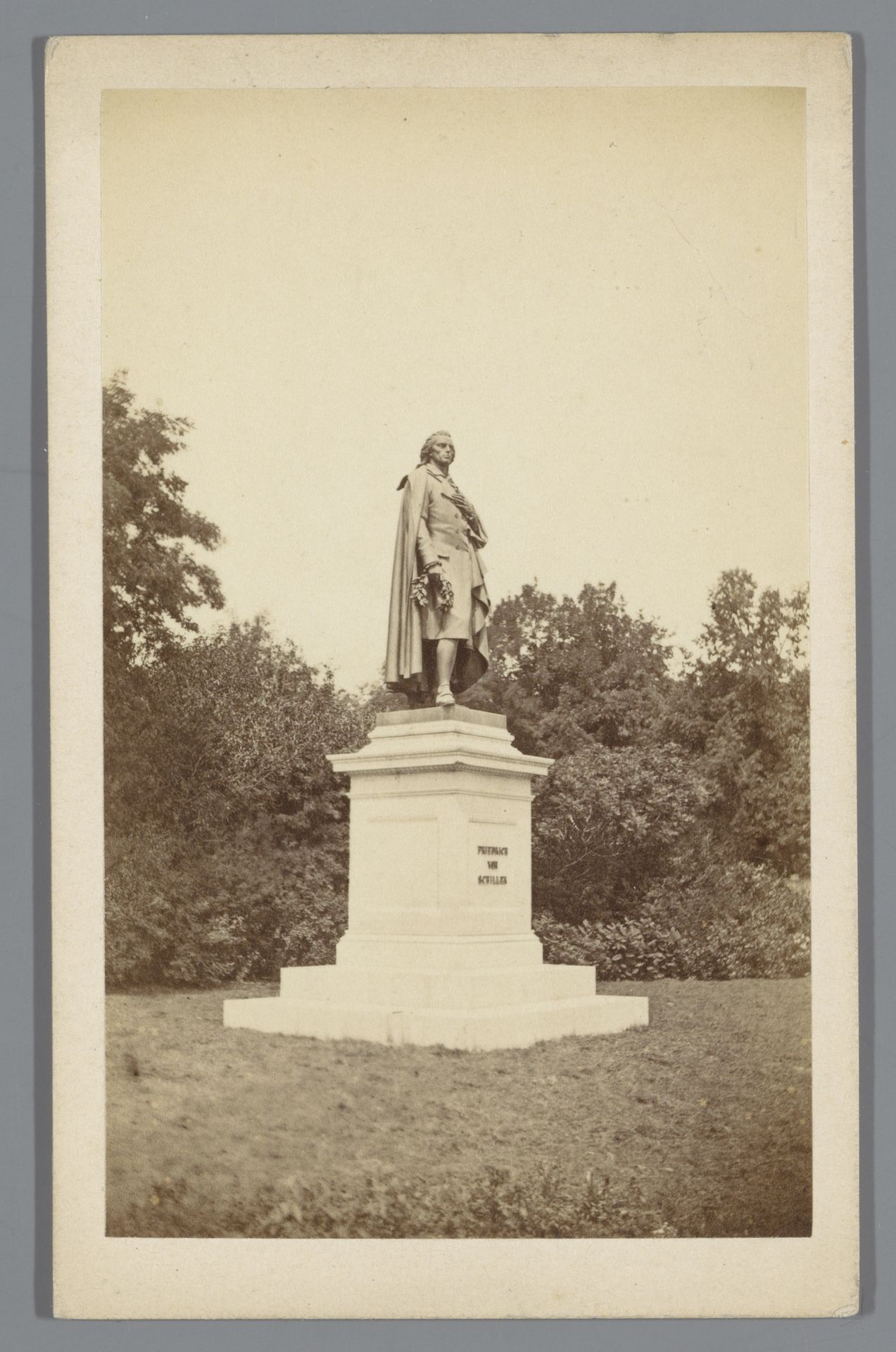 Monument voor Friedrich Schiller op de Maximiliansplatz, München by Anonymous