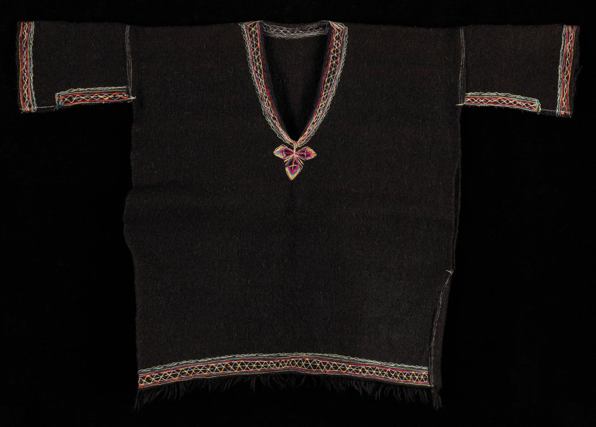 Man's cloak (Capixay) by Maya