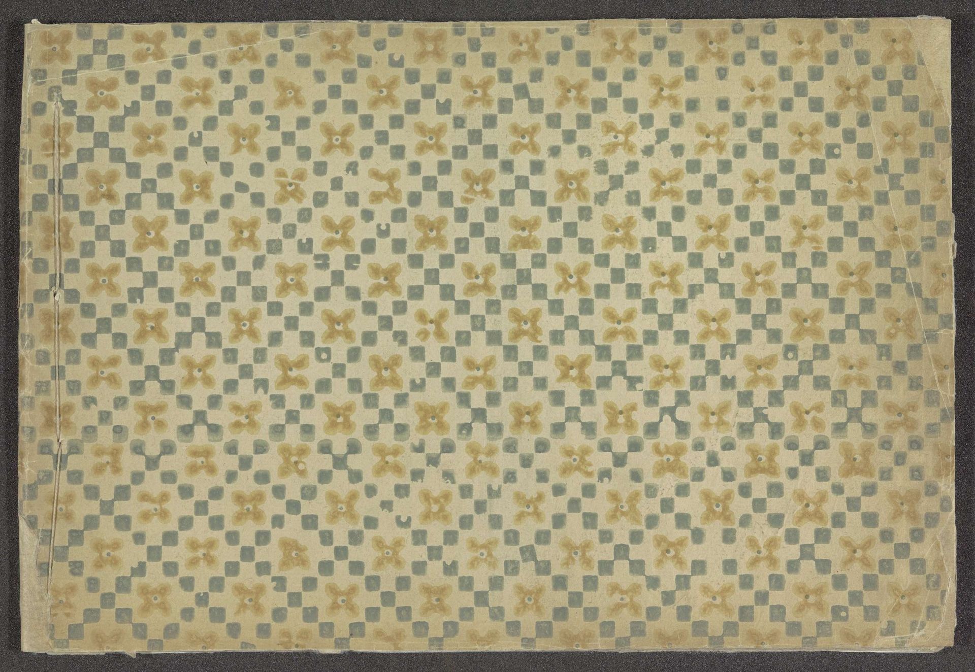 Album met ornamentprenten met cartouches, maskers, vazen en kapitelen by Giuseppe Maria Mitelli