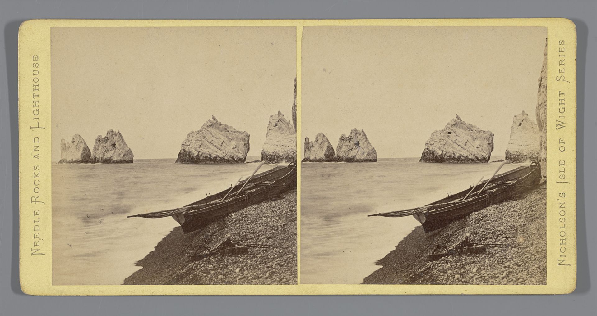 Gezicht op The Needles bij het Isle of Wight, met op de voorgrond een roeiboot by J.W. Nicholson