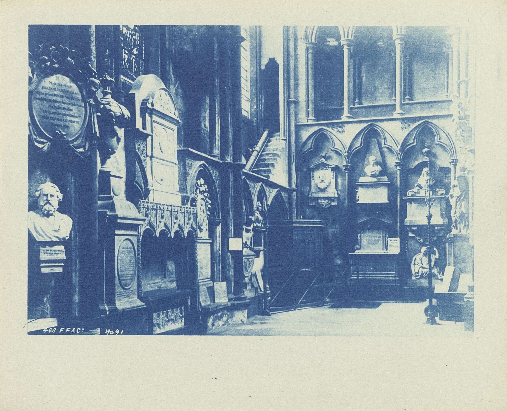 Fotoreproductie van een foto van Poets' Corner in Westminster Abbey, Londen, met links een buste van Henry Longfellow by Francis Frith