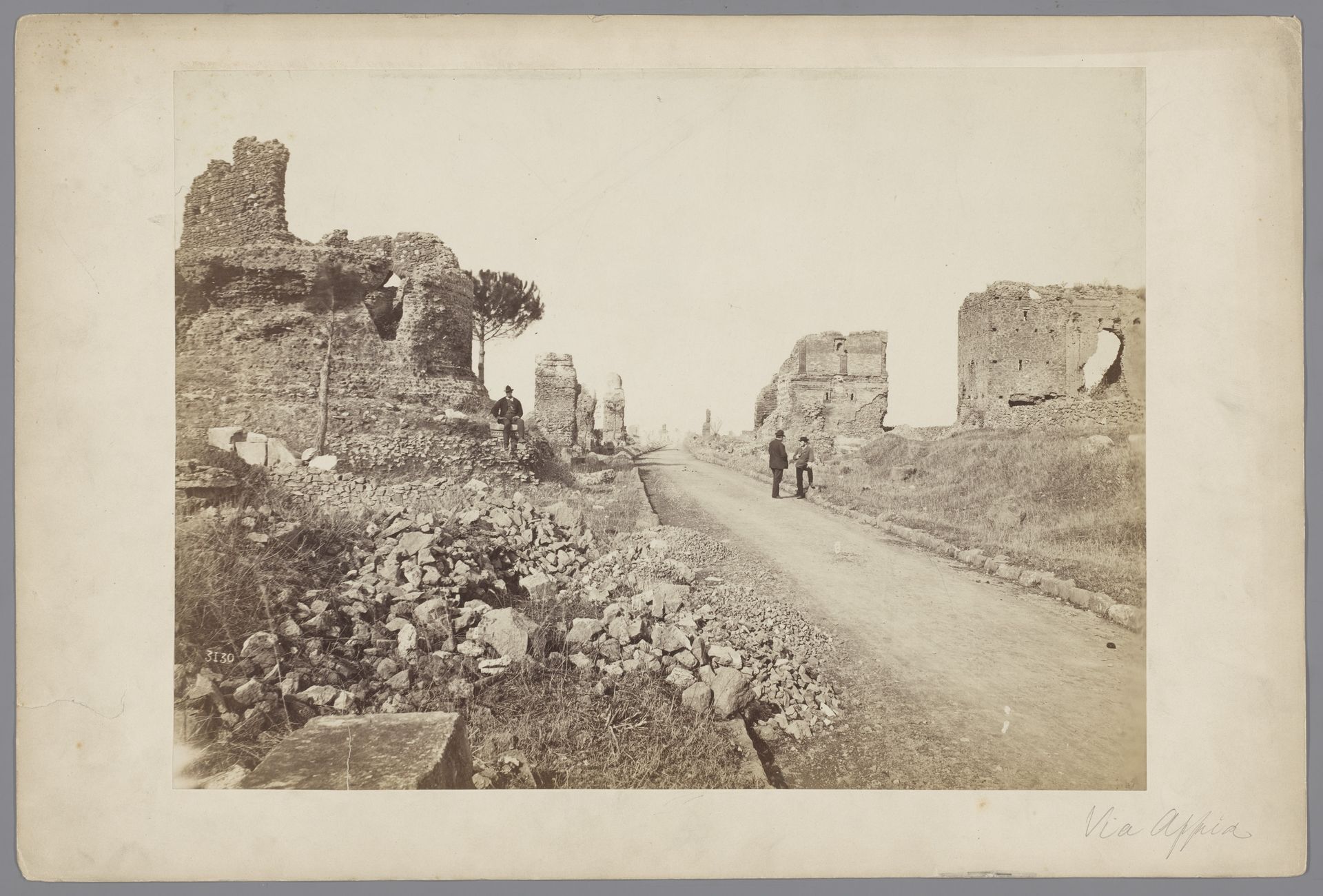 Via Appia nabij Rome, Italië by Altobelli & Molins
