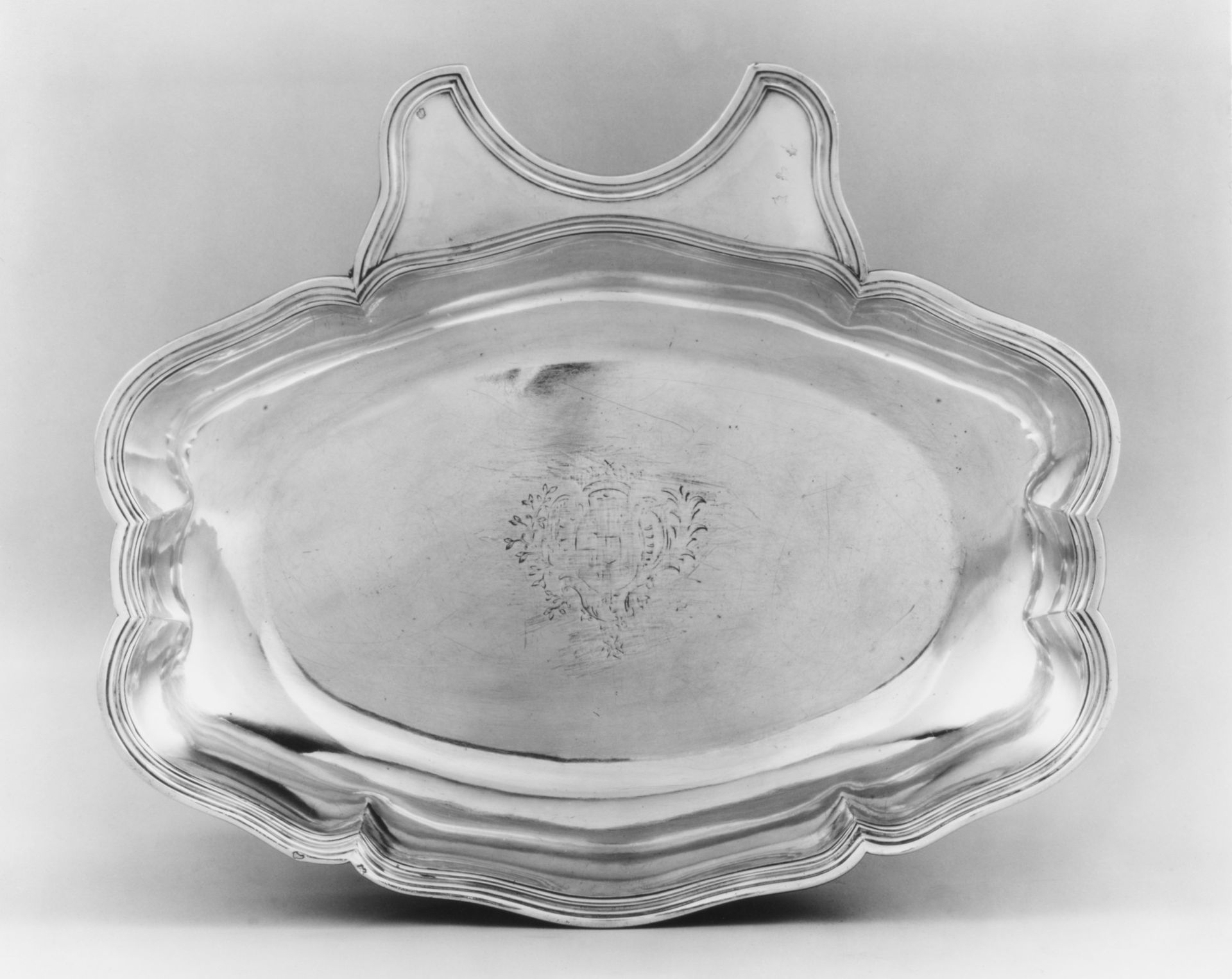 Basin with shaving attachment by Jean Fauche