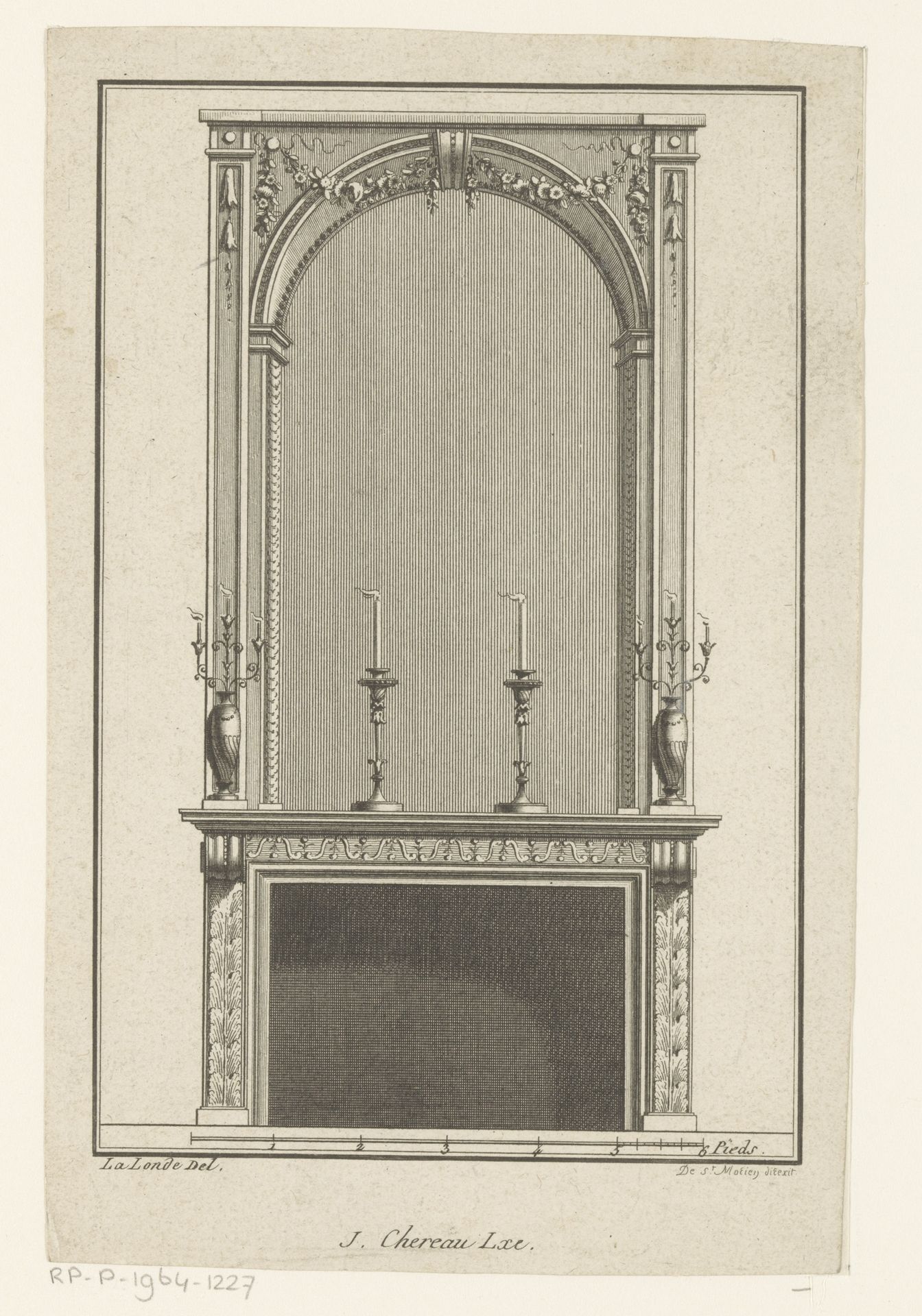 Schouw met kandelaars by de Saint-Morien