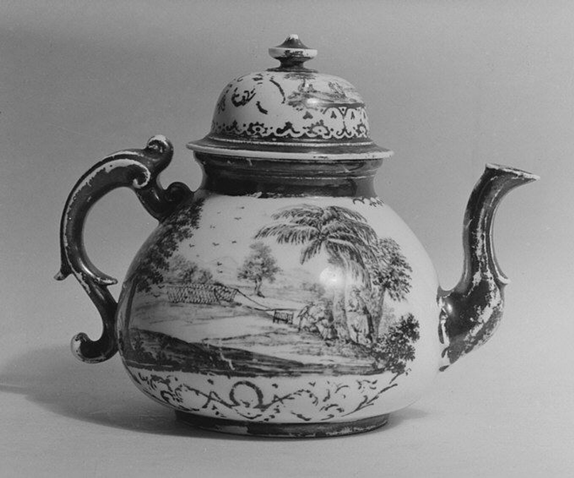 Teapot by Meissen Manufactory