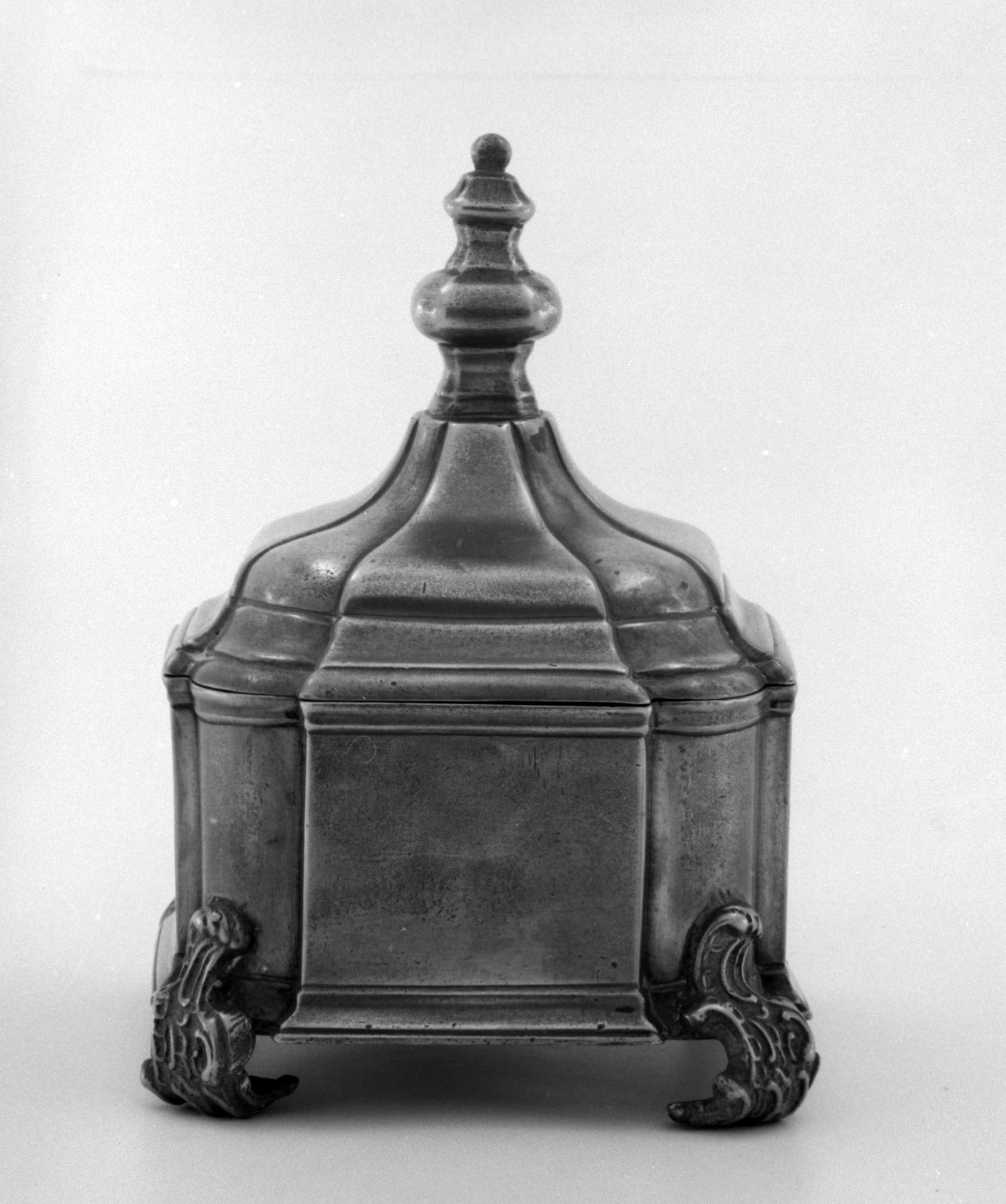 Tobacco box by C. Vos