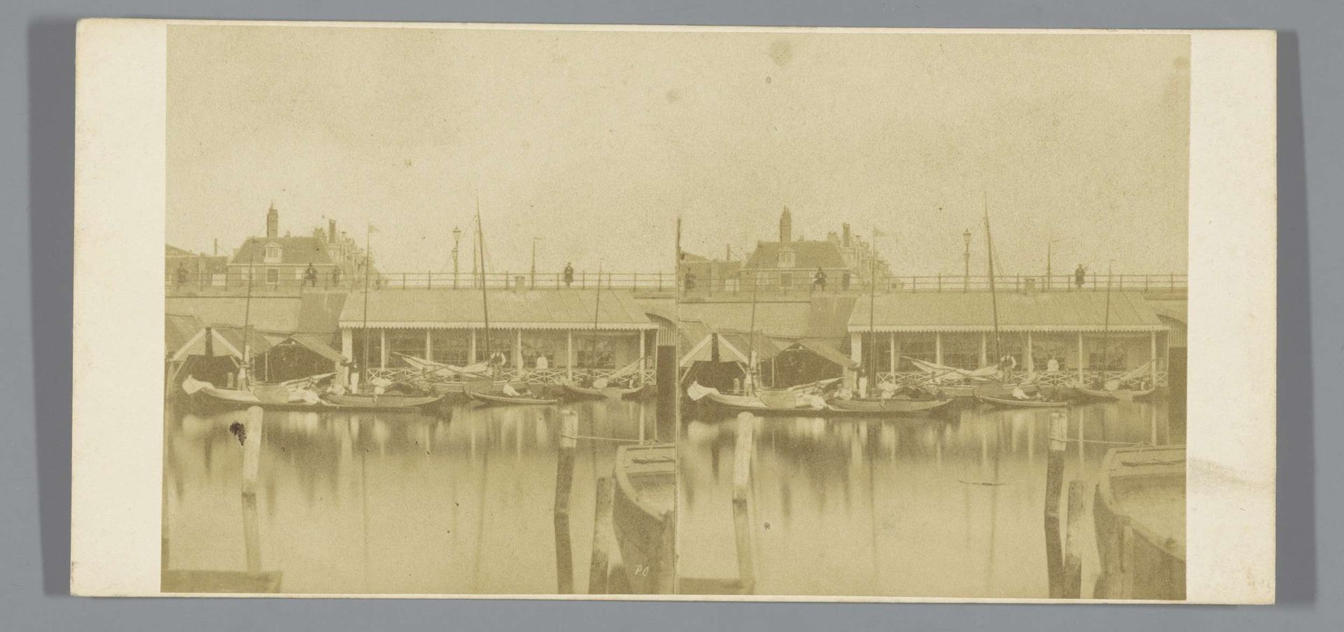 Jachthaven aan de Amstel, Amsterdam by Pieter Oosterhuis