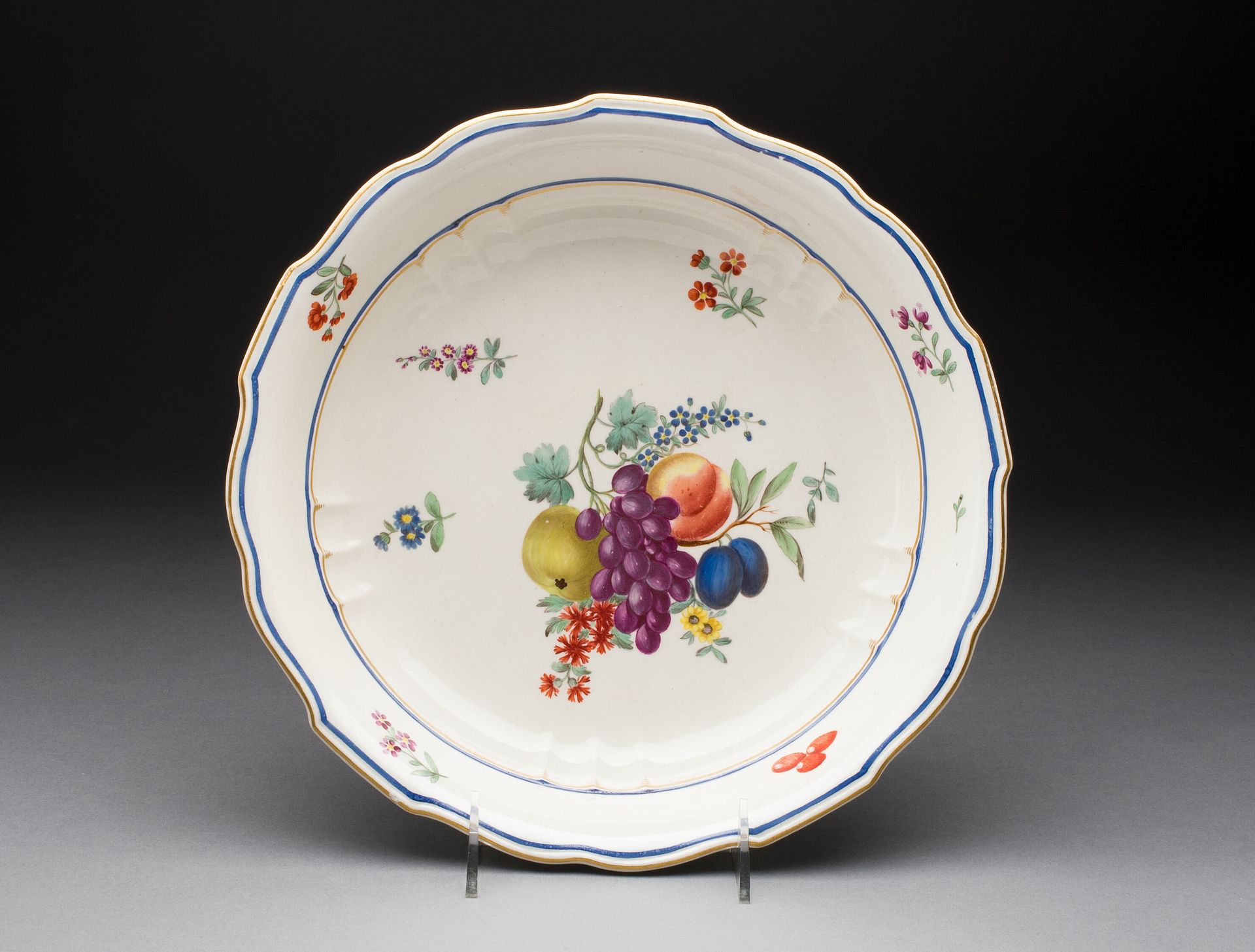 Bowl by Porzellanmanufaktur Frankenthal