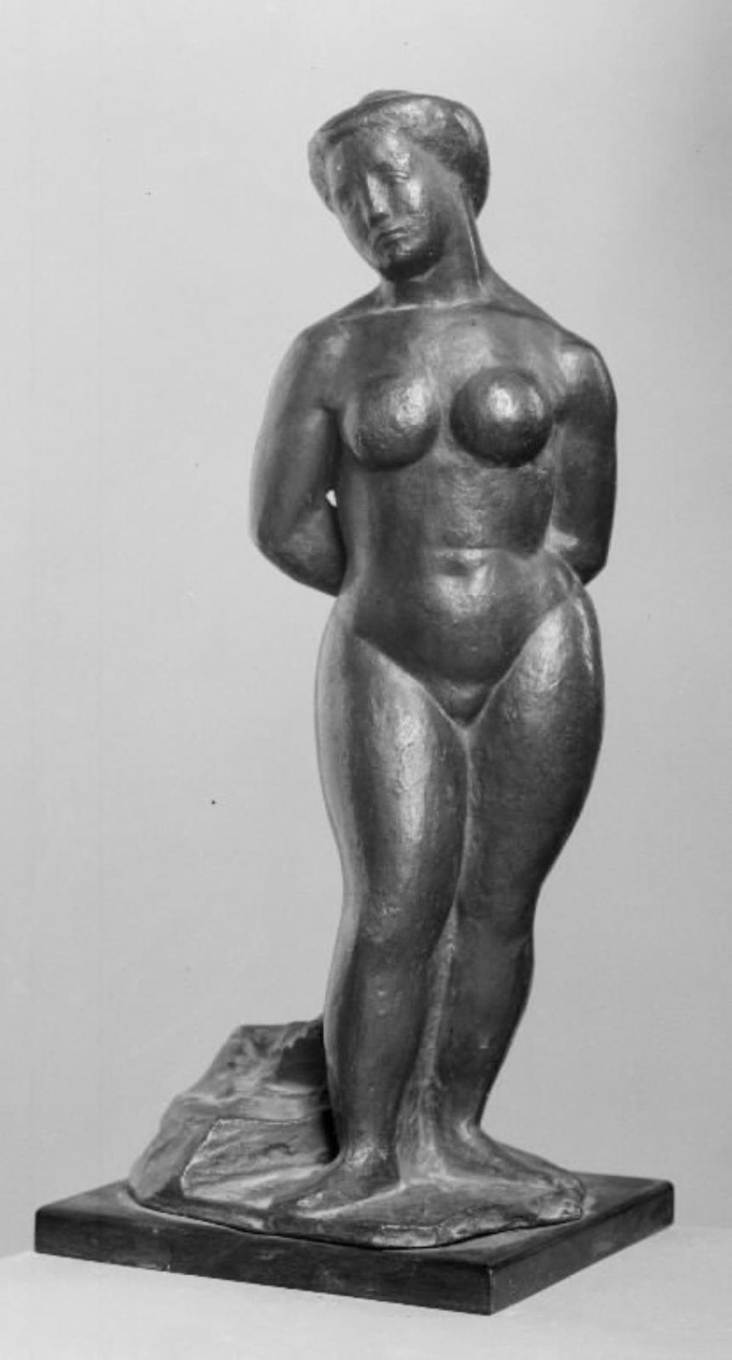 Standing Nude by Manolo