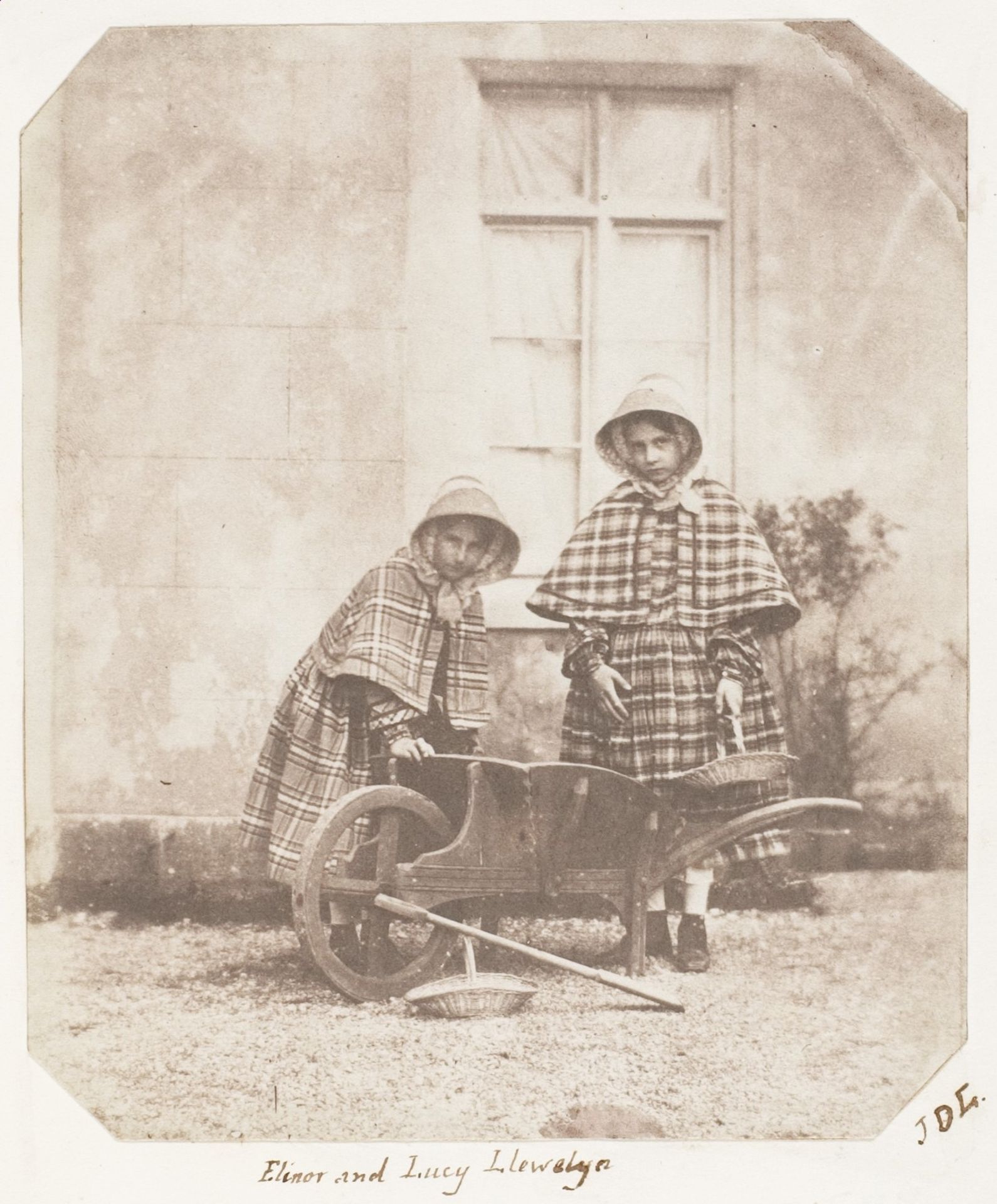 Elinor and Lucy Llewelyn by John Dillwyn Llewelyn