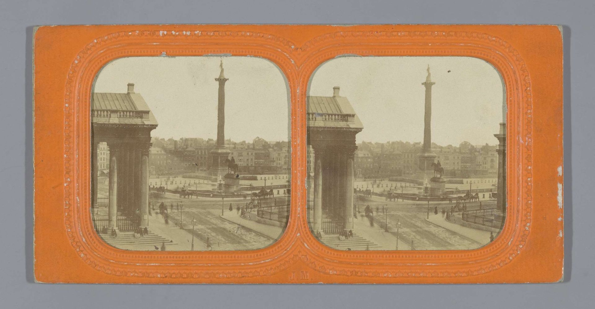 Trafalgar Square in Londen by Anonymous