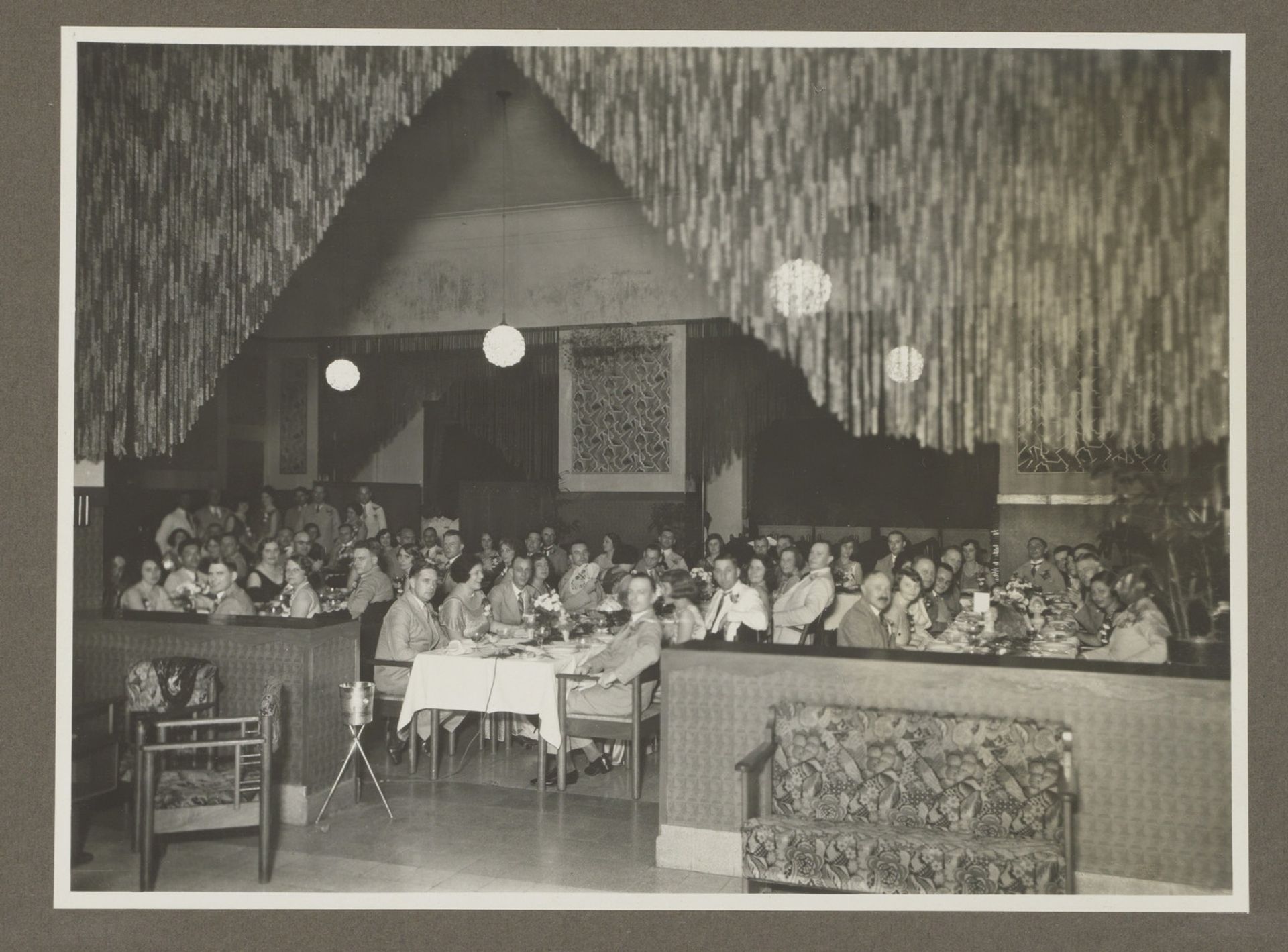Afscheidsdiner op 21 April 1931. by Atelier Kurkdjian