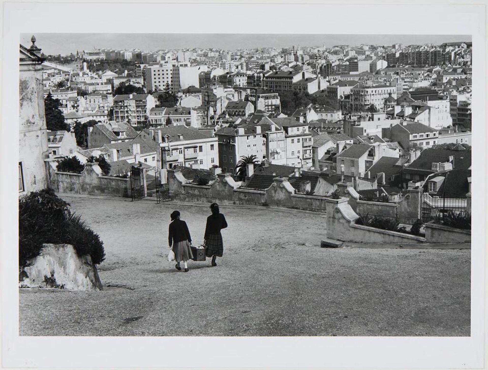 Lisboa by Gerard Castello Lopes