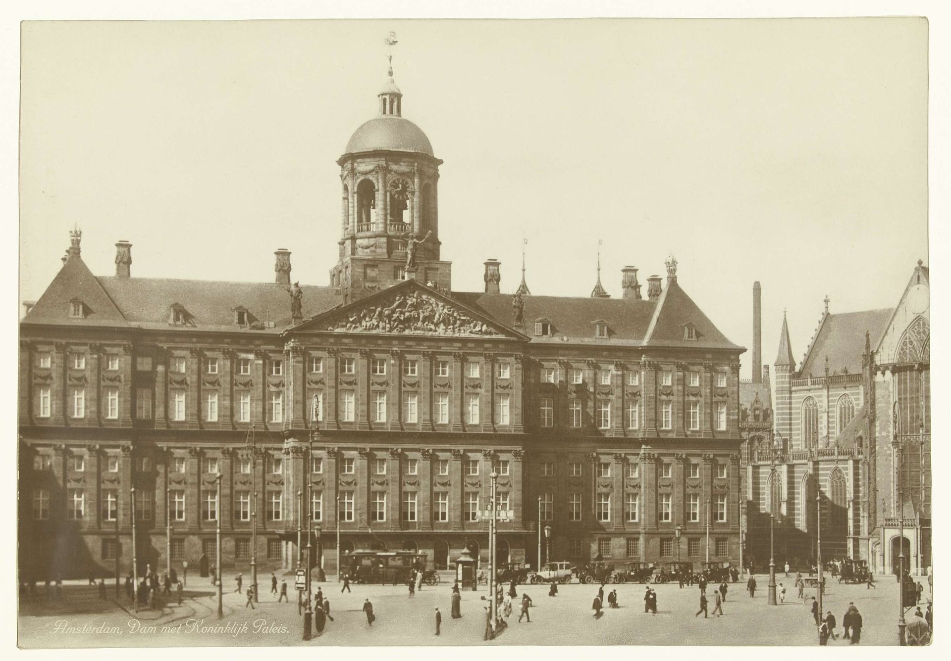 Koninklijk Paleis op de Dam in Amsterdam by Anonymous