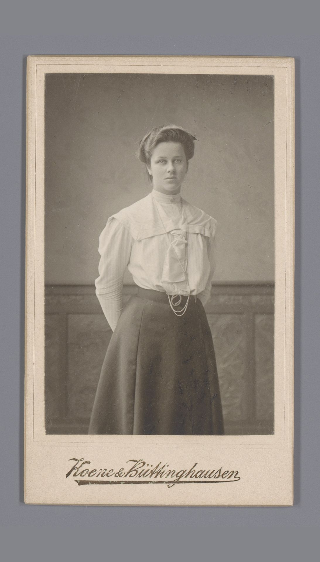 Portret van Johanna Geertruida Jonker by Koene & Büttinghausen
