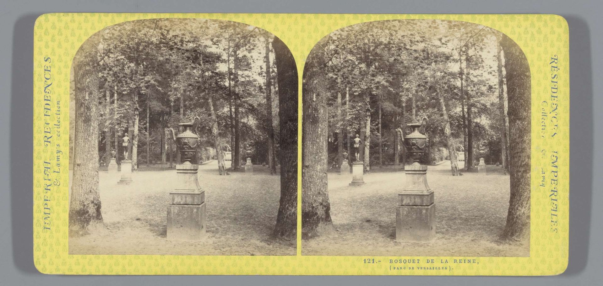 Vaas op een voetstuk in de tuin van Versailles by Ernest Eléonor Pierre Lamy
