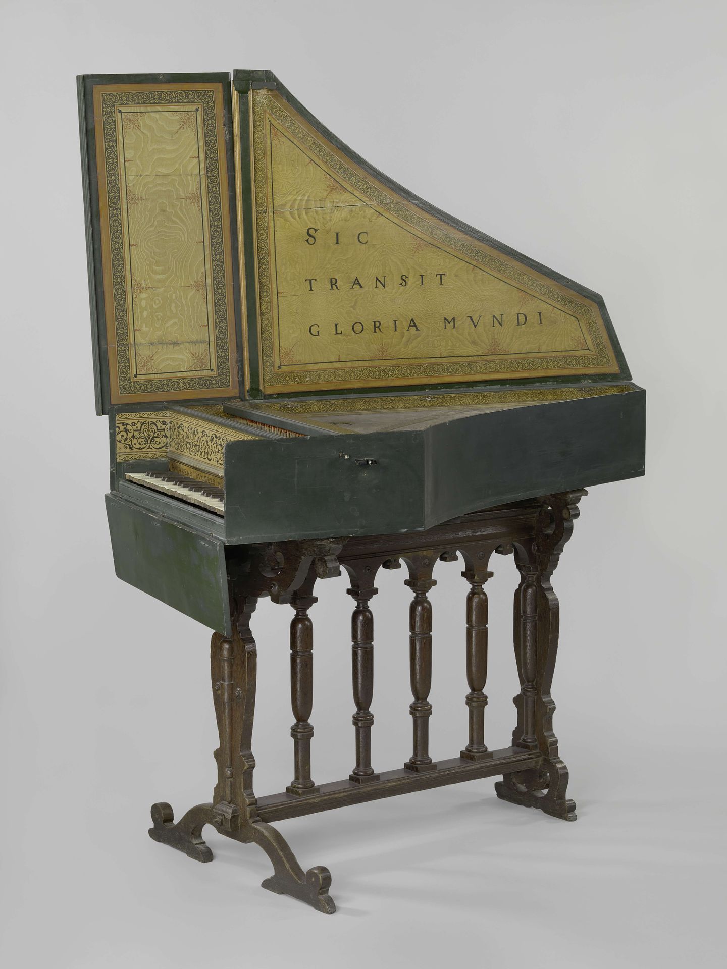 Harpsichord by Andreas (I) Ruckers