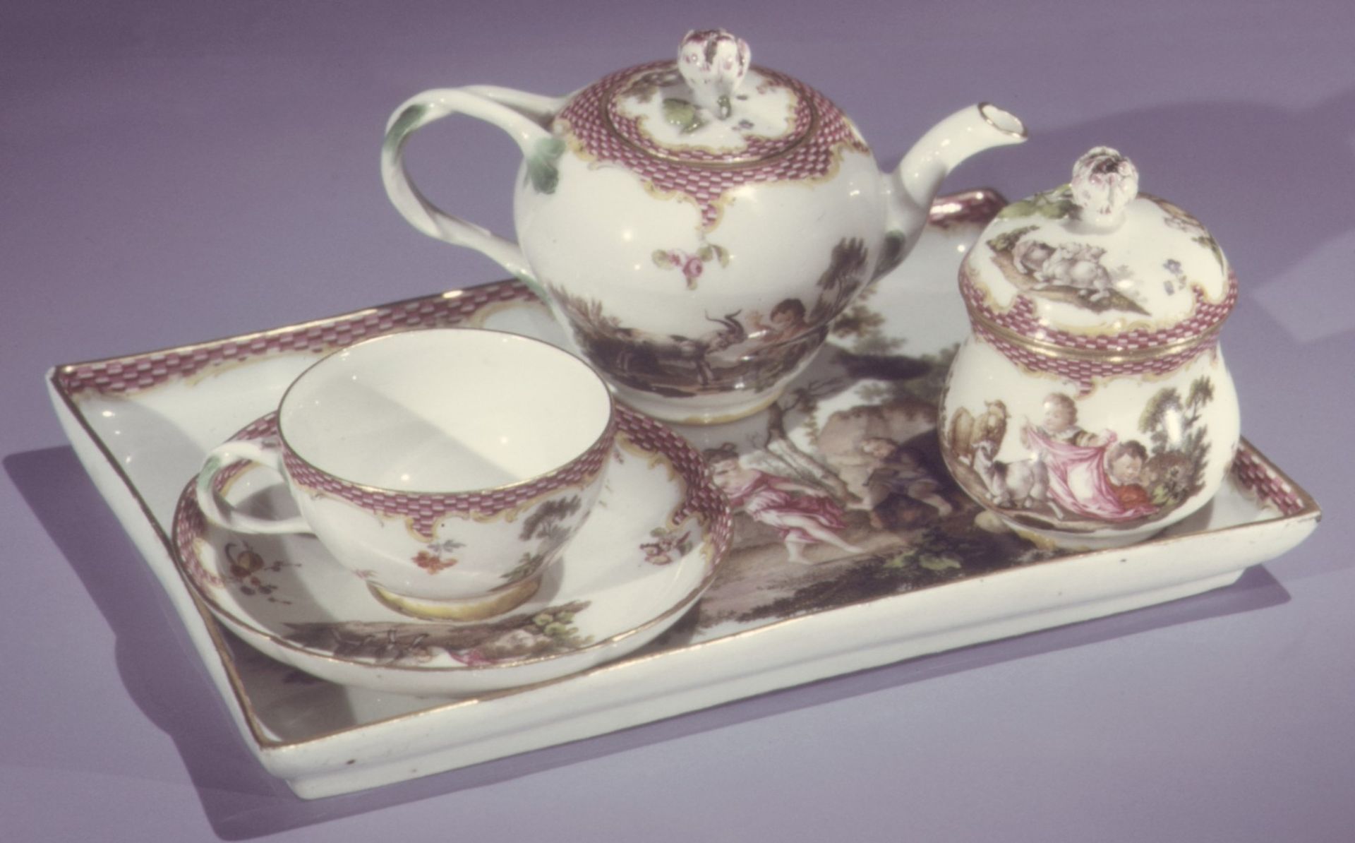 Sugar bowl with cover (part of a set) by Meissen Manufactory