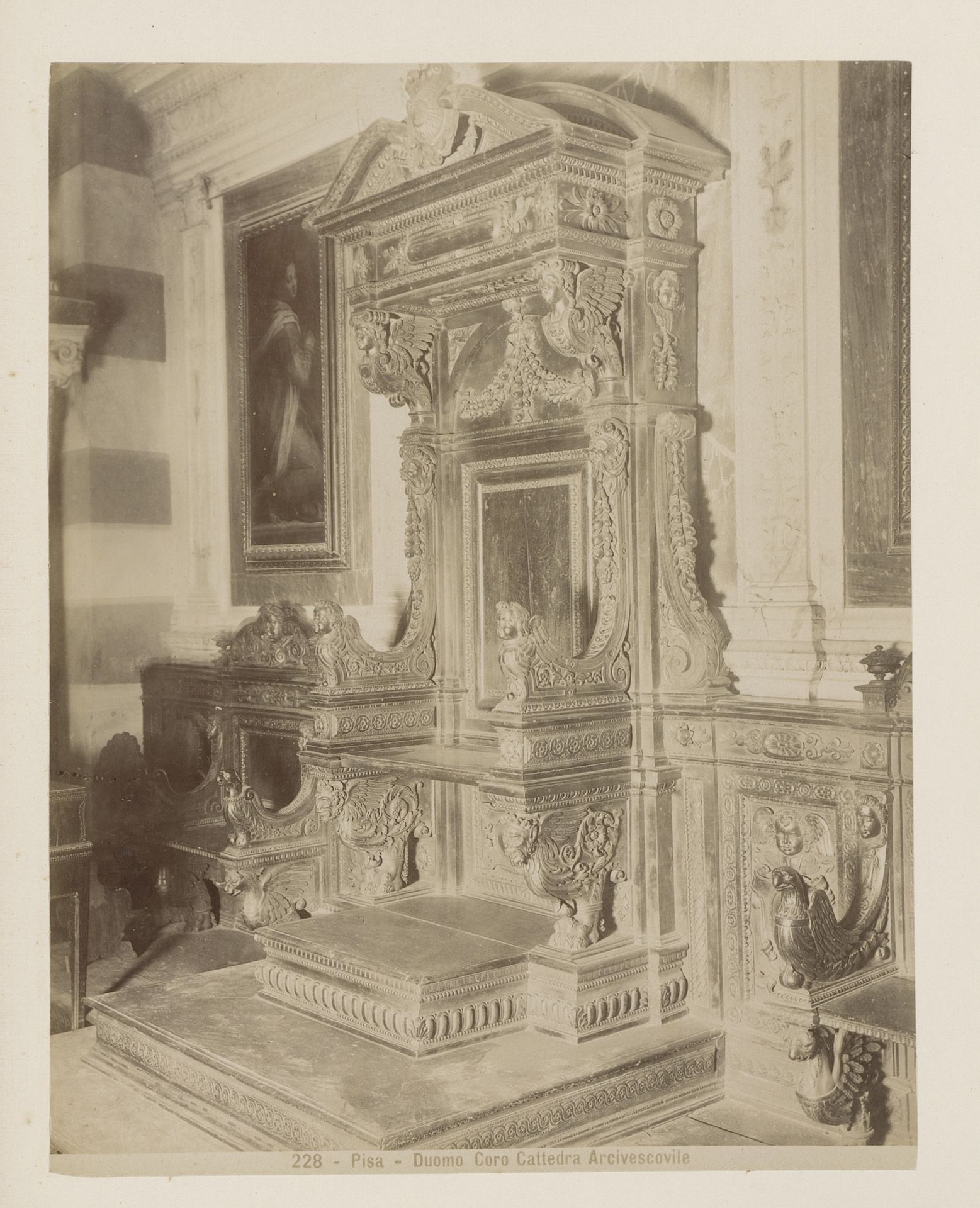 Bisschopszetel in het koor van de Dom van Pisa, Italië by Giacomo Brogi