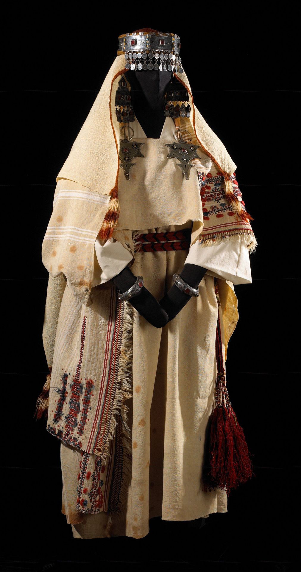 Draped garment (afaggou) by Ida ou Nadif Amazigh (Berber )