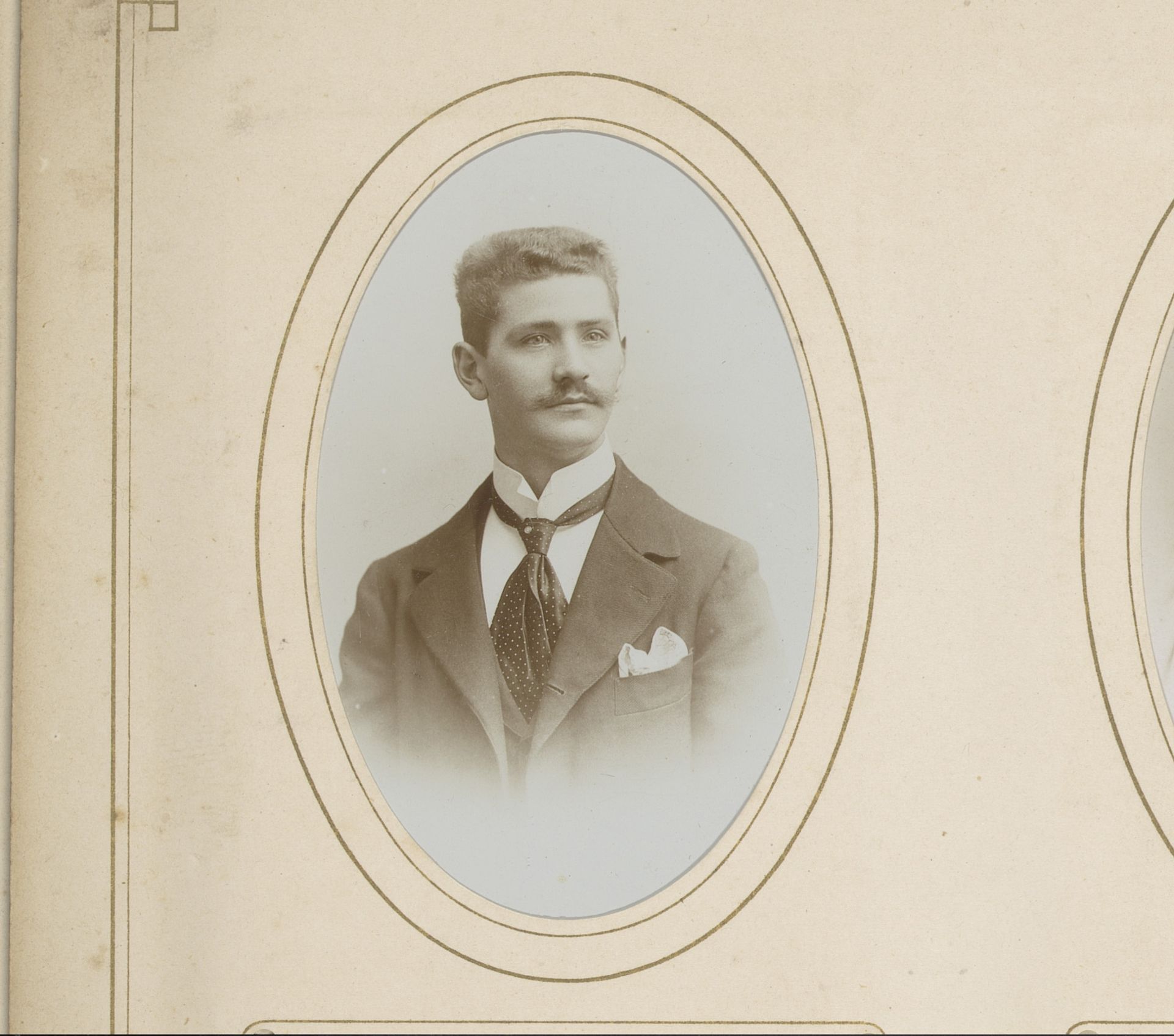 Portret van een jongeman met snor by Ferd. Bauer
