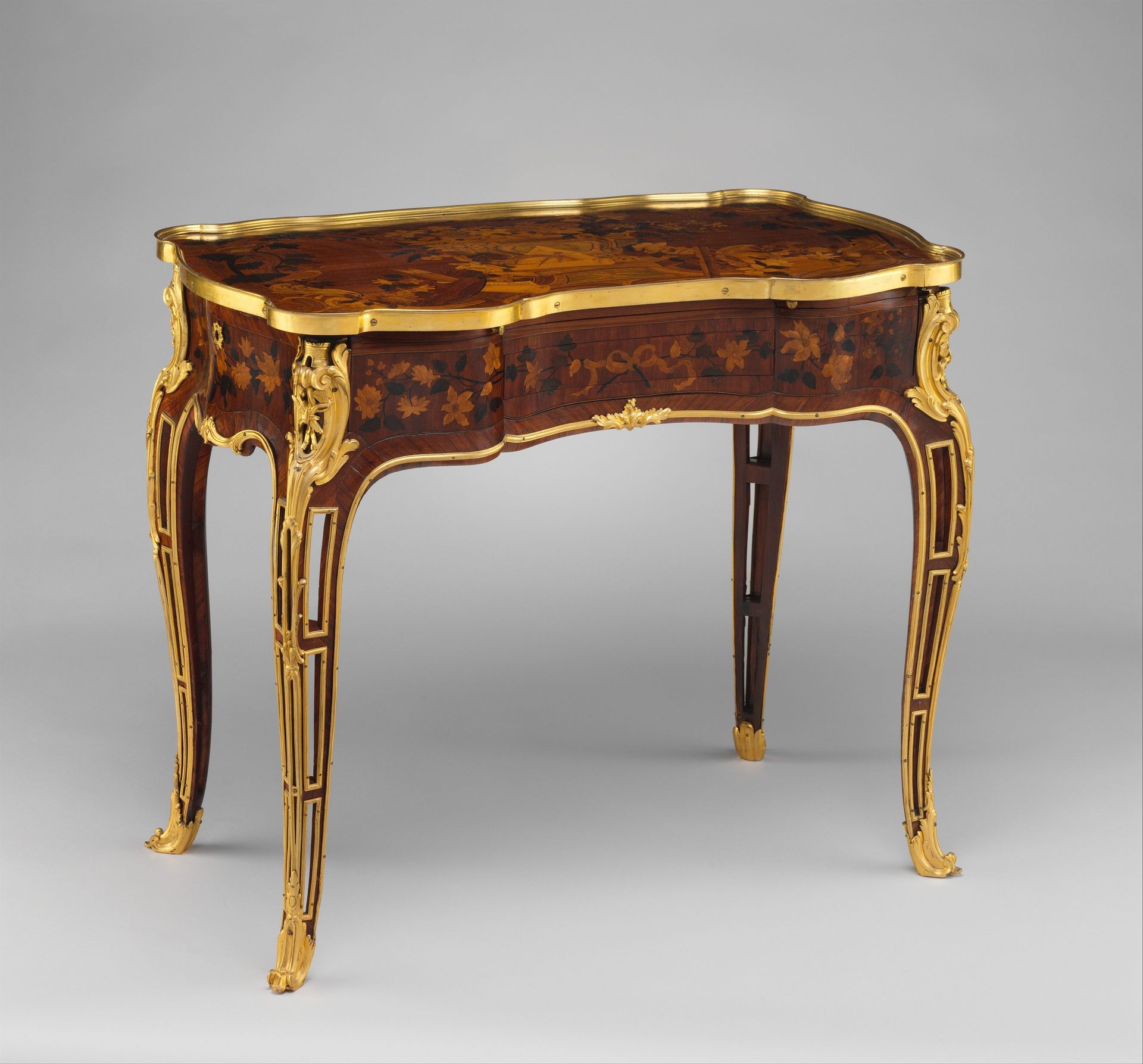 Mechanical table by Jean-François Oeben