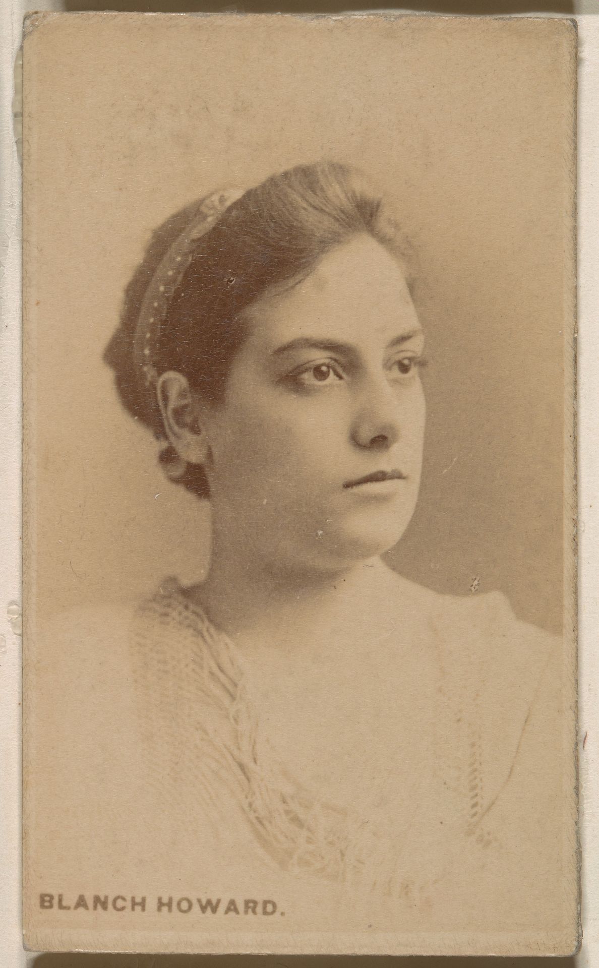 Blanch Howard, from the Actresses series (N246), Type 1, issued by Kinney Brothers to promote Sporting Extra Cigarettes by Kinney Brothers Tobacco Company