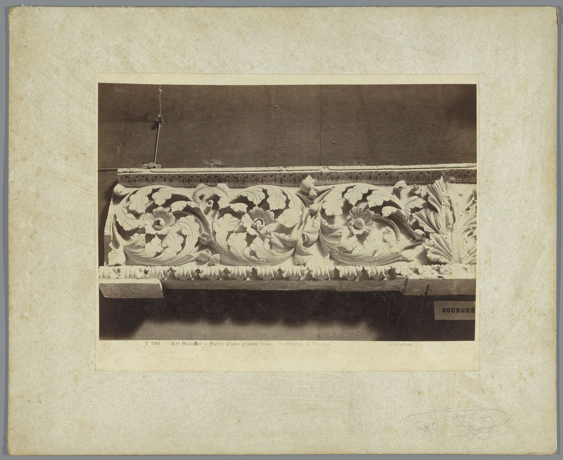 Afgietsel van een fries van de Kathedraal van Bourges by Adolphe Giraudon