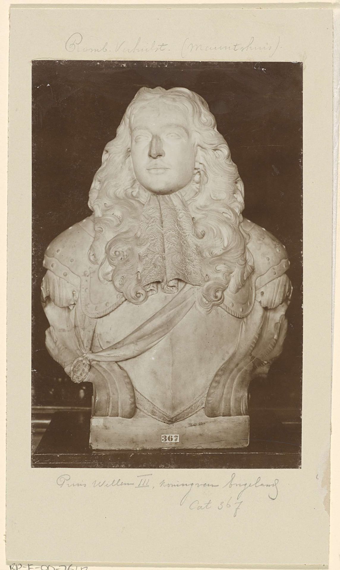Buste van Willem III, prins van Oranje by Anonymous