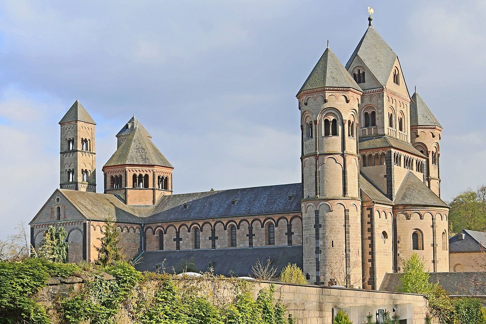 Maria Laach Abbey, Germany - Romanesque Architecture | Artera 