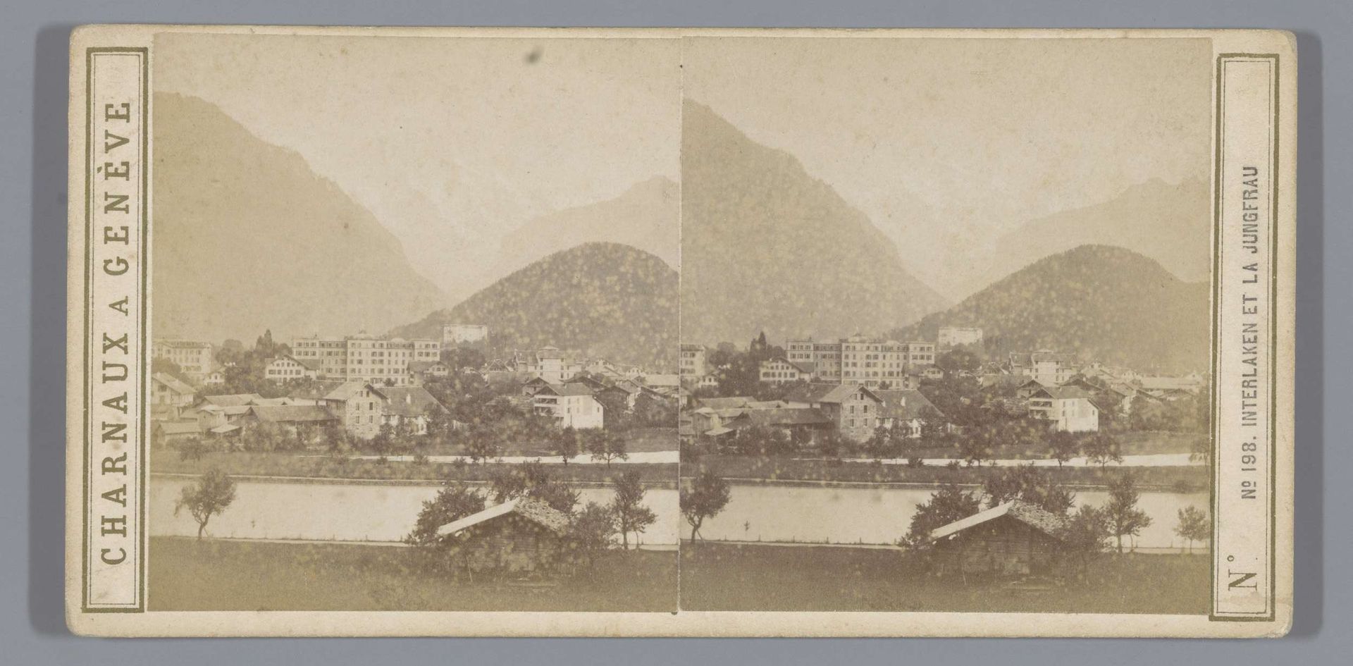 Gezicht op Interlaken, met op de achtergrond de Jungfrau by Florentin Charnaux