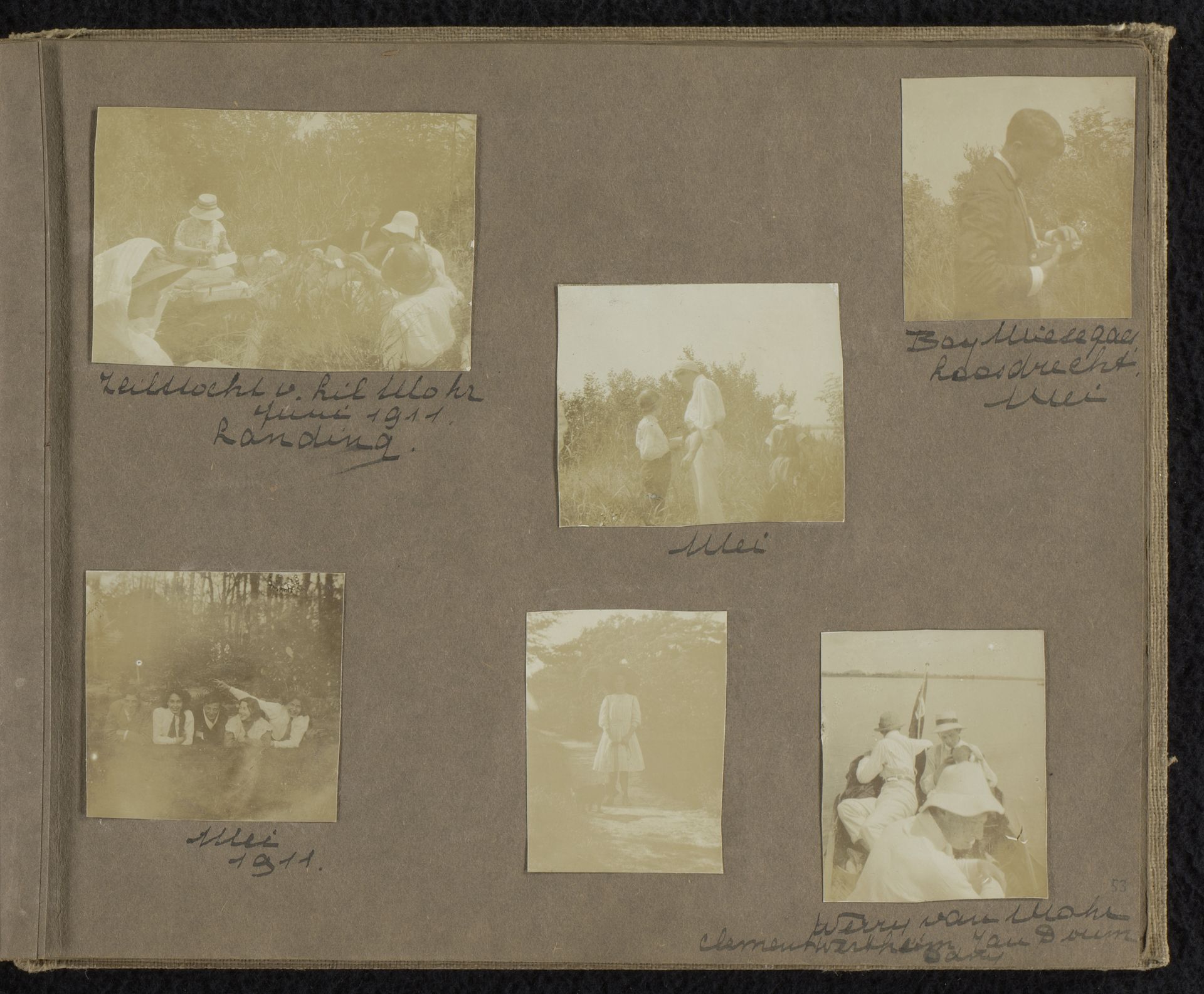 Zes foto's van Lilly Mohr met vrienden bij de Loosdrechtse Plassen by Carolina (Loentje) Frederika Onnen