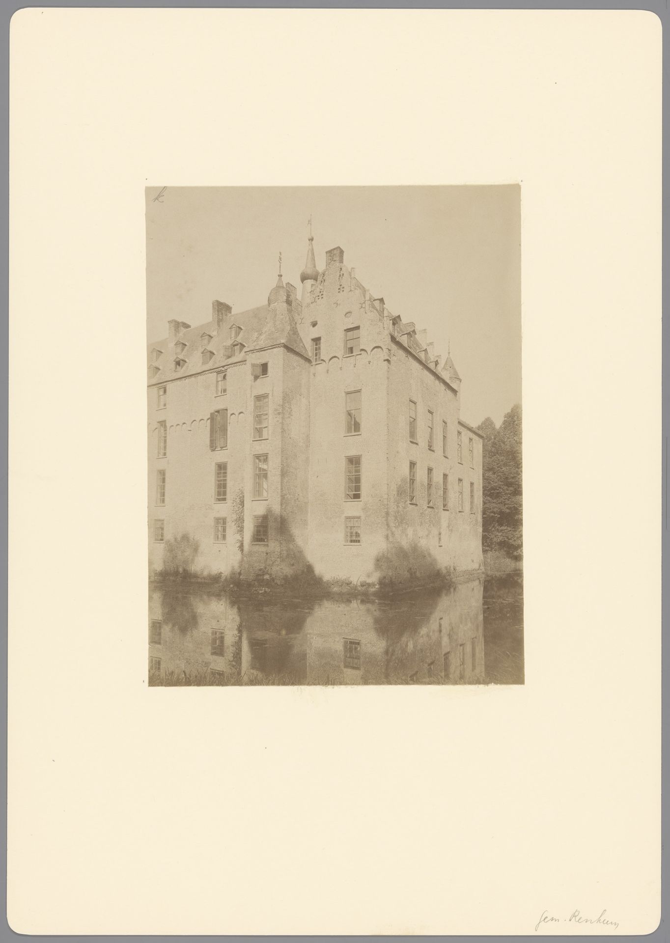 Gezicht op Kasteel Doorwerth by anoniem (Monumentenzorg)