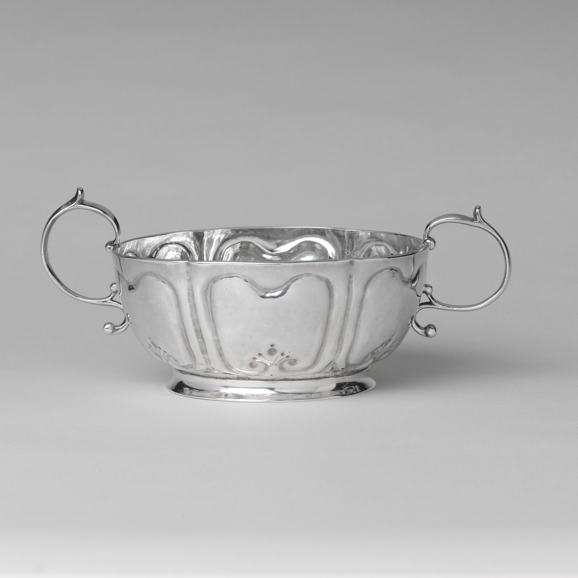 Two-handled bowl by Jacob Boelen