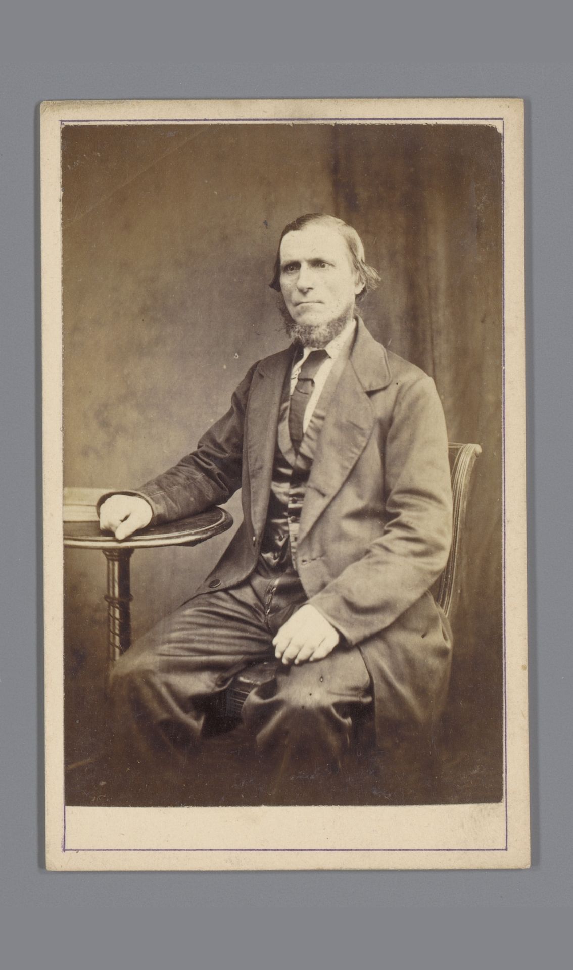 Portret van een onbekende man by T.J. Tuncate