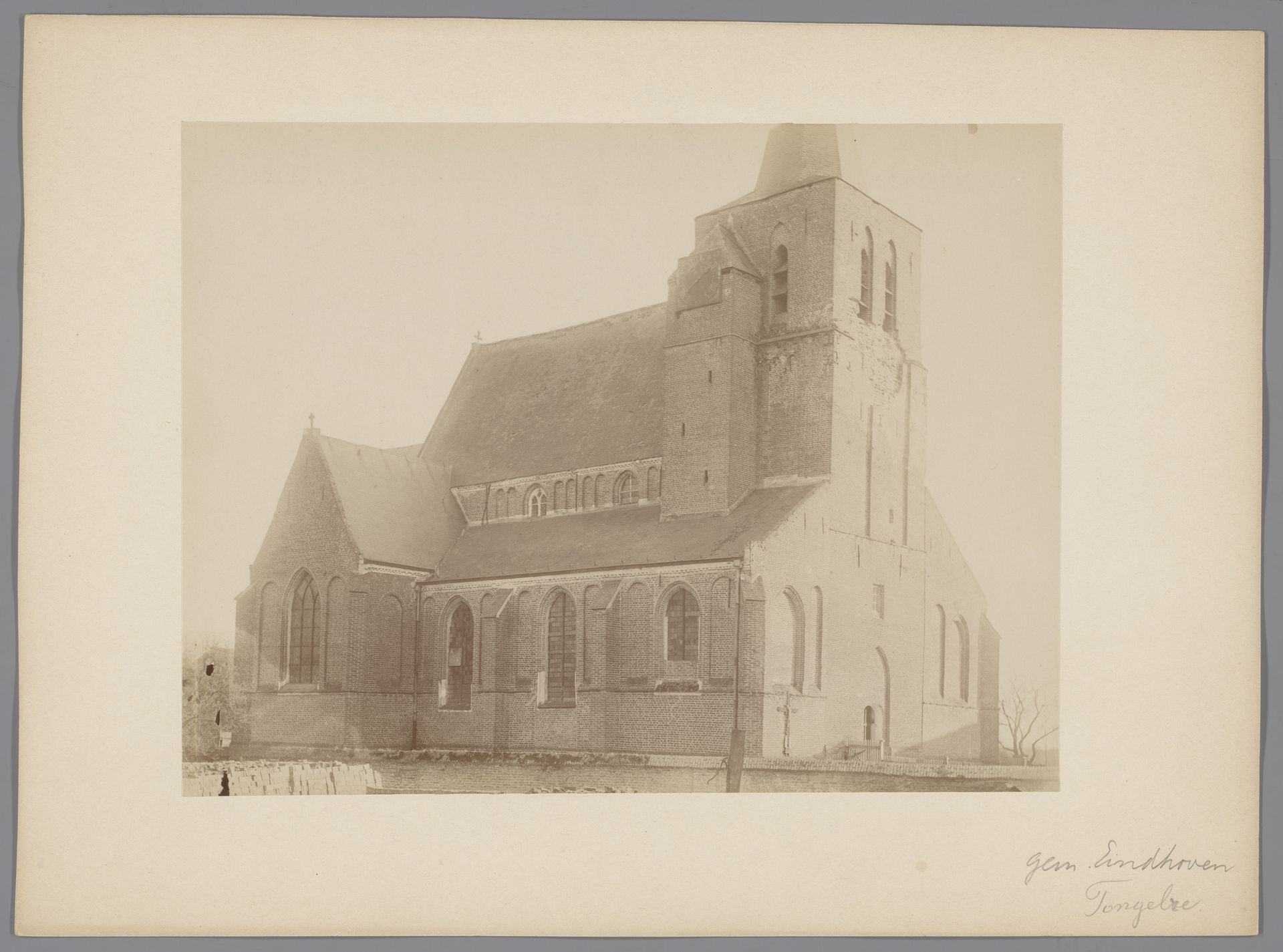Gezicht op de oude St. Martinuskerk te Tongelre by anoniem (Monumentenzorg)