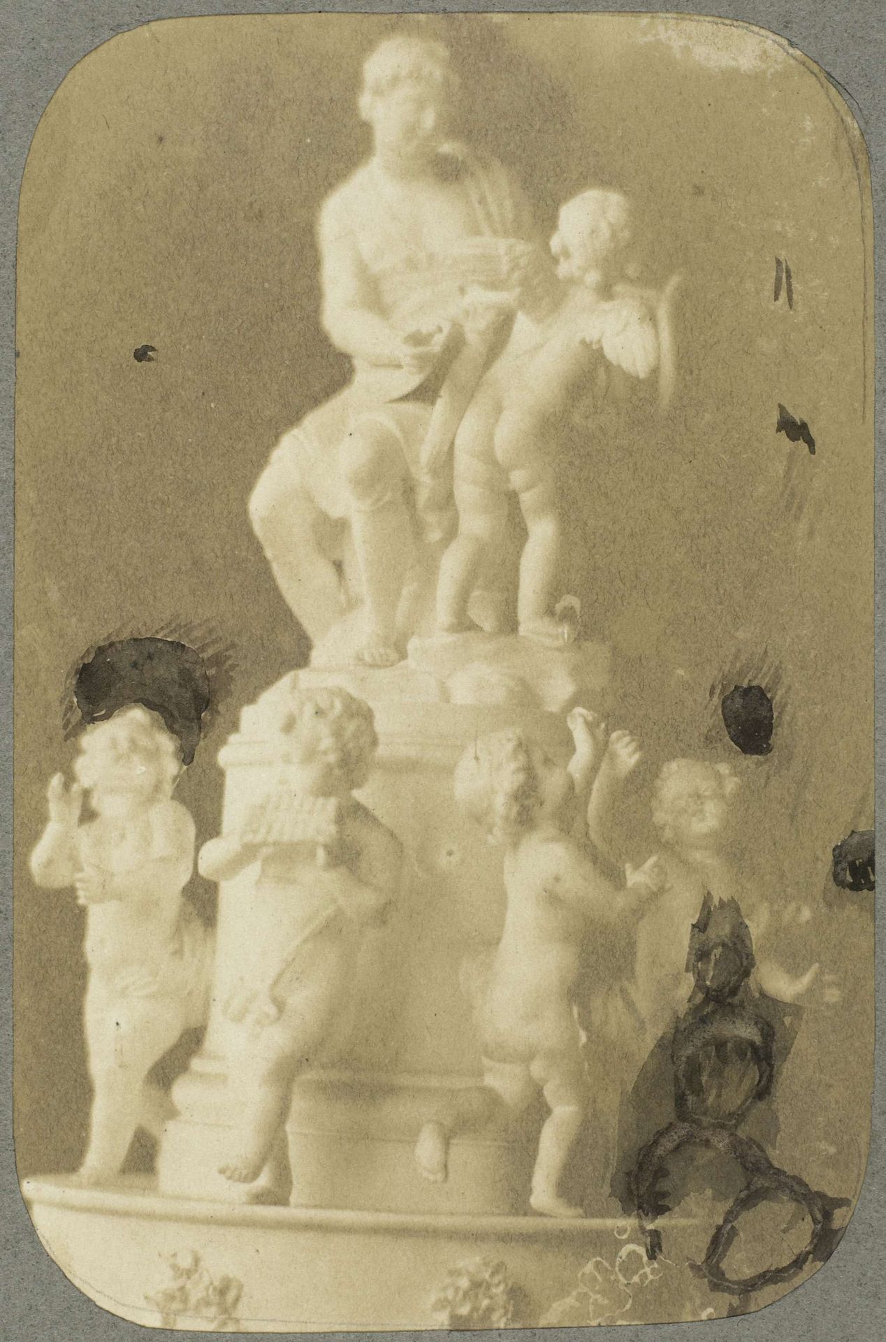 Pleisterkopie met muziek makende putti by Eduard Isaac Asser