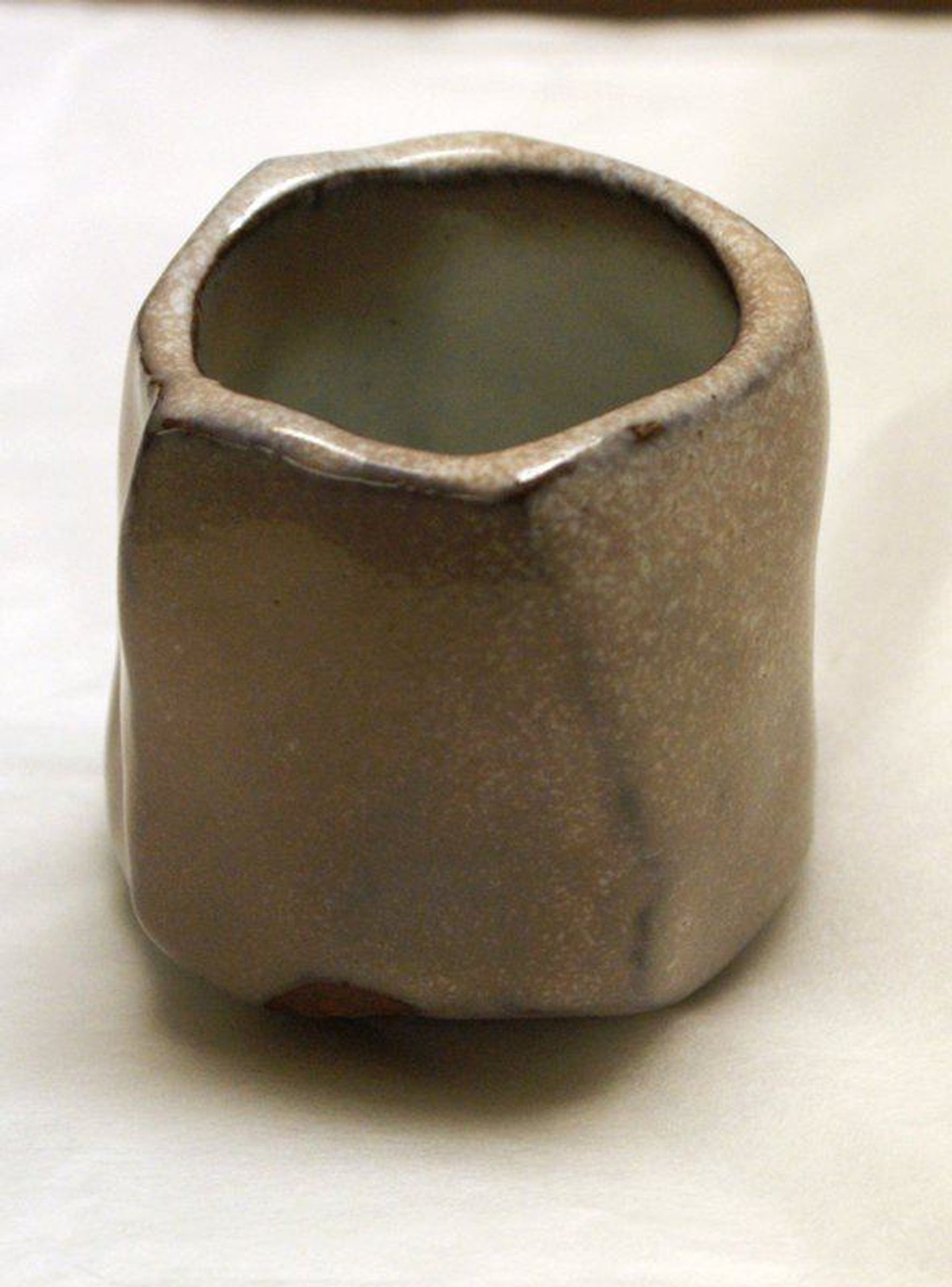 Sake cup (guinomi) by Kaneta Masanao