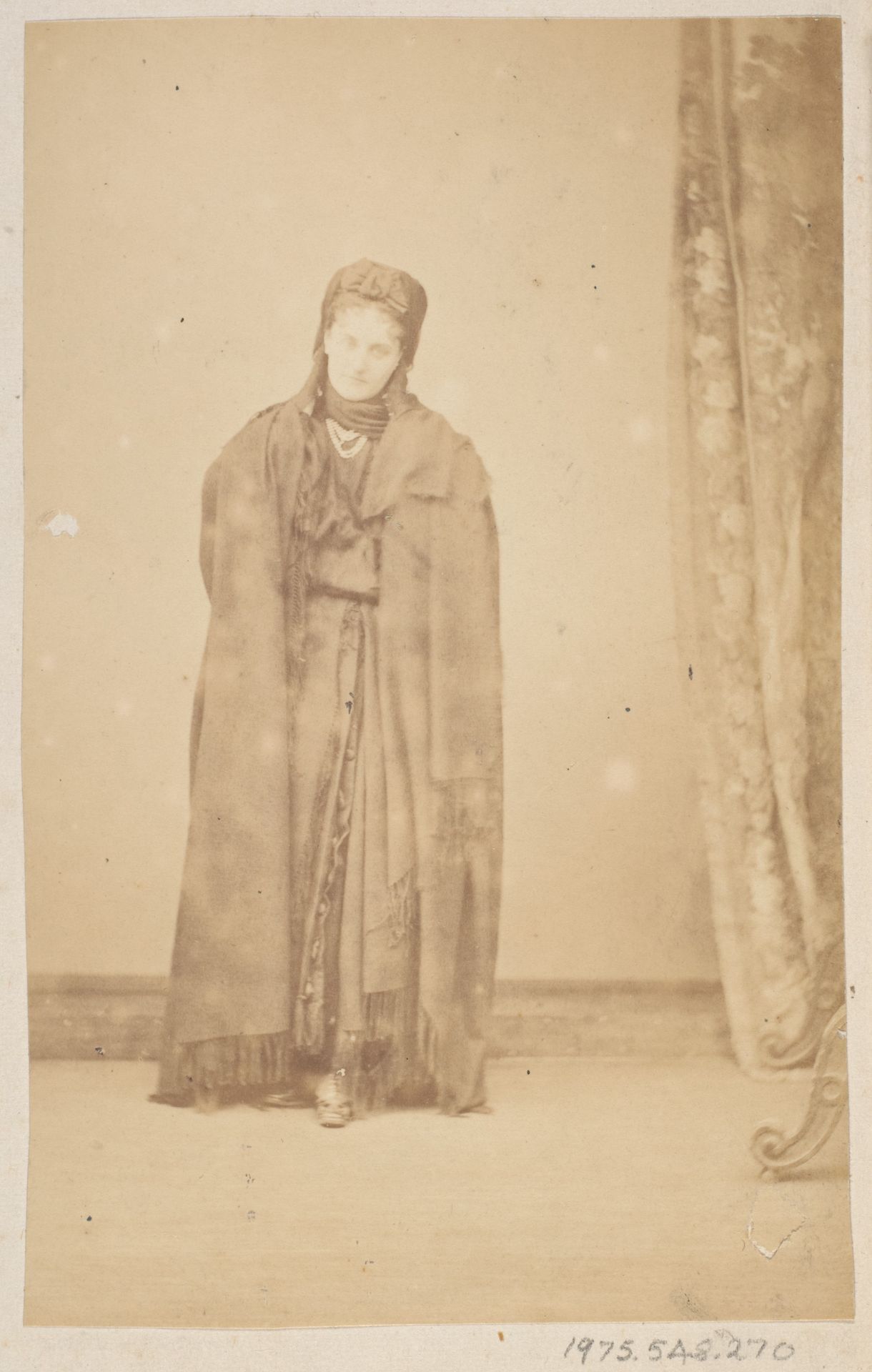 [La Comtesse in Cape with Fringe; Serie à la Ristori] by Pierre-Louis Pierson