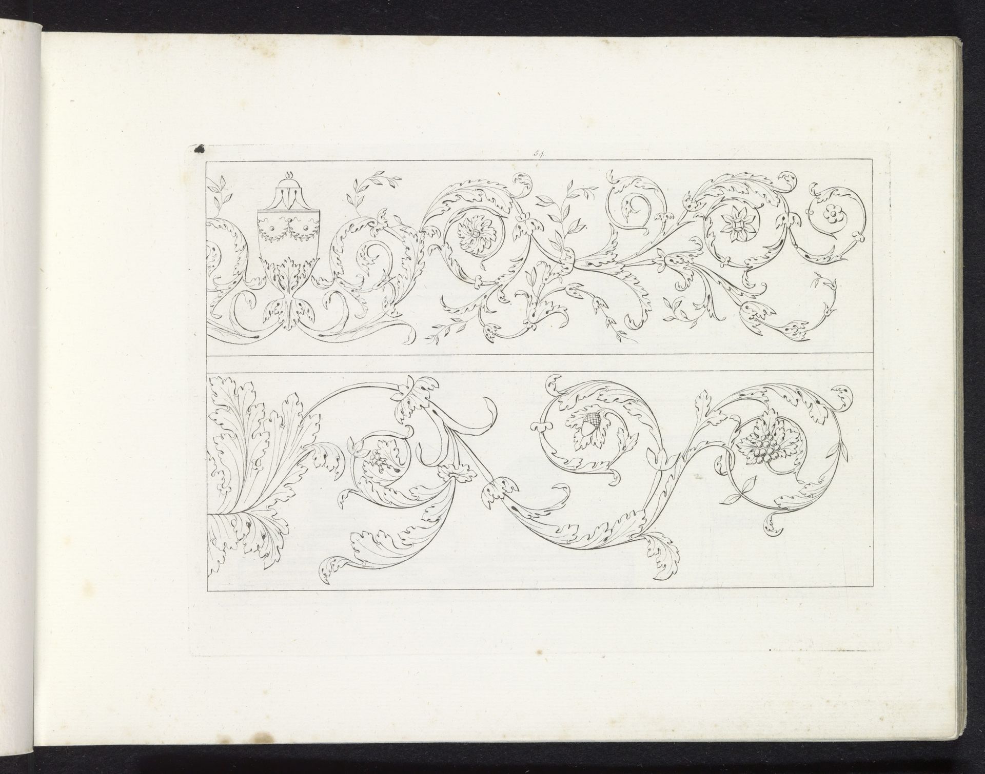 Twee ornamentele randen met arabesken by Pietro Ruga