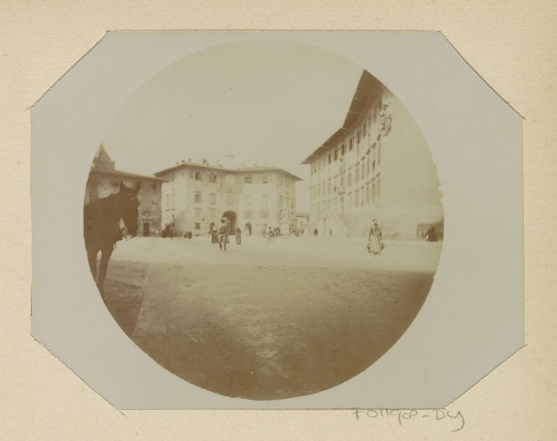 Gezicht op Piazza dei Cavalieri in Pisa met rechts het Palazzo dei Carovana by Johanna Margaretha Piek