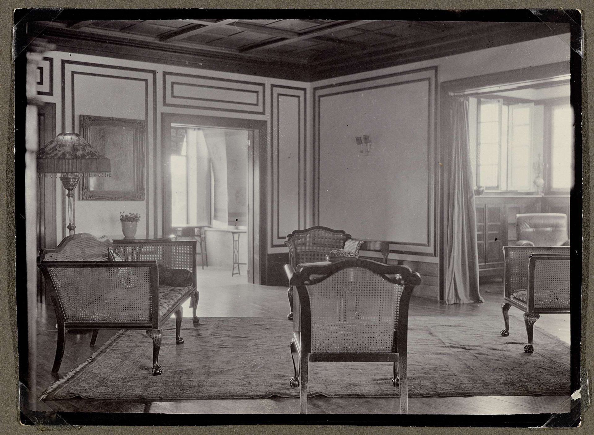 Interieur van het huis van het echtpaar Jetten by Anonymous