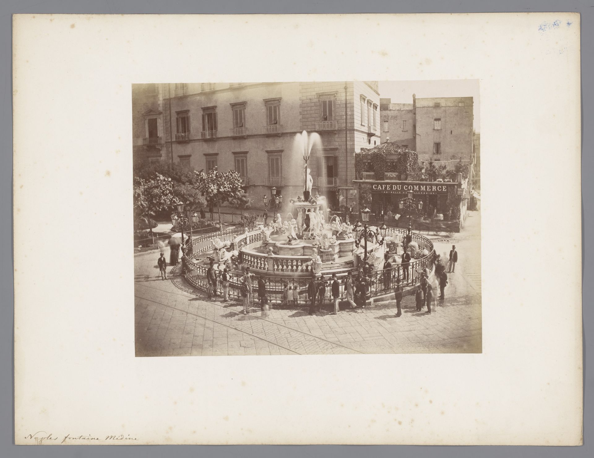 Neptunusfontein te Napels, Italië by Anonymous