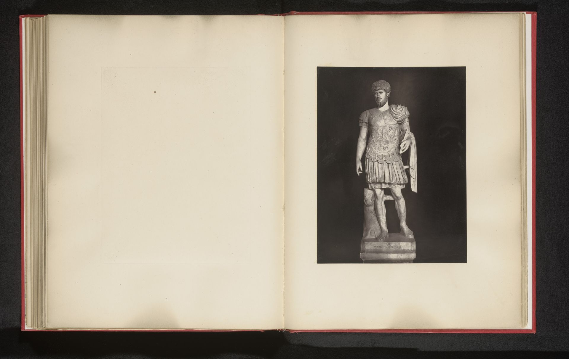 Standbeeld van Lucius Aelius Verus by Stephen Thompson