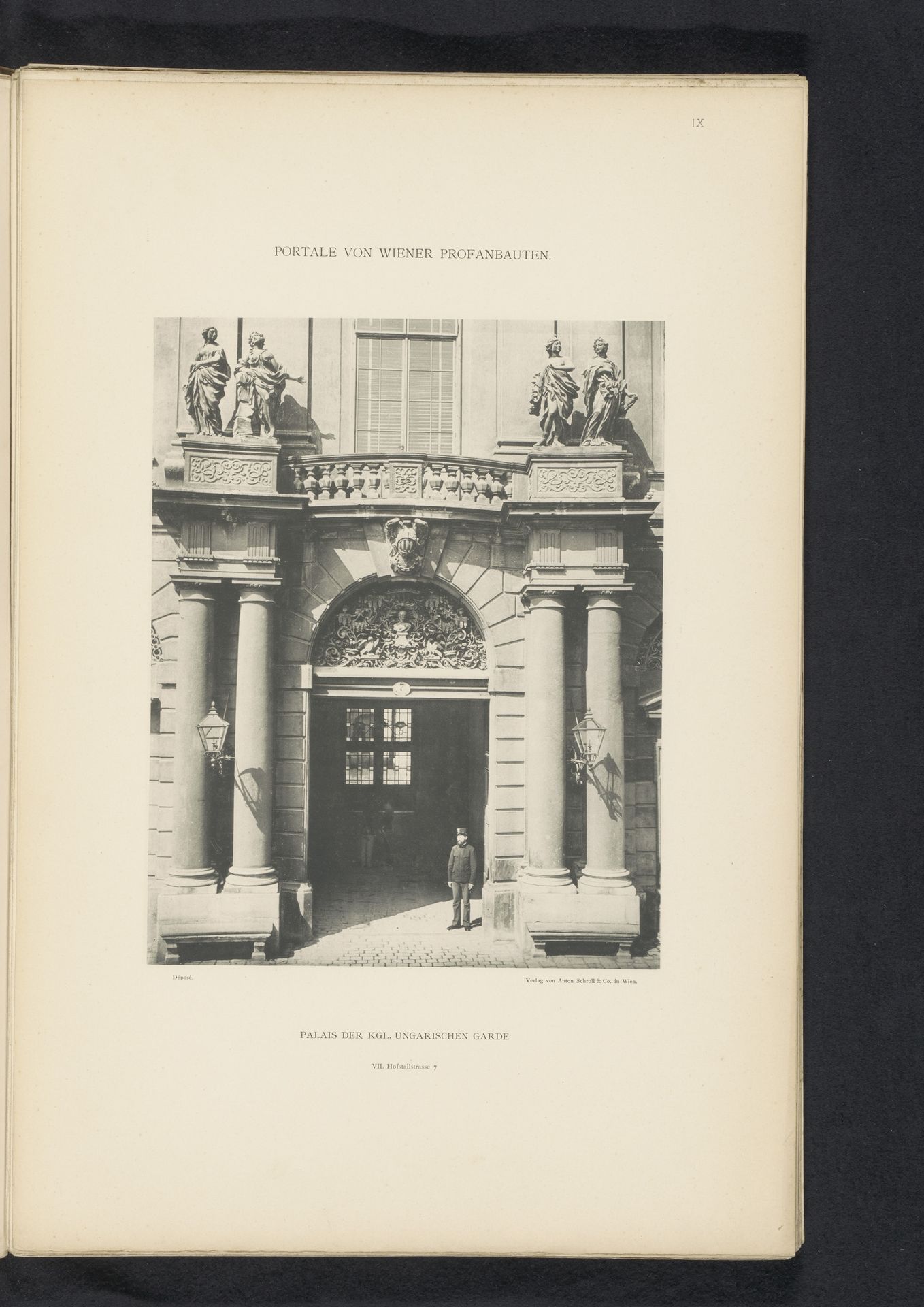 Toegangsportaal van Palais Trautson te Wenen by Anonymous