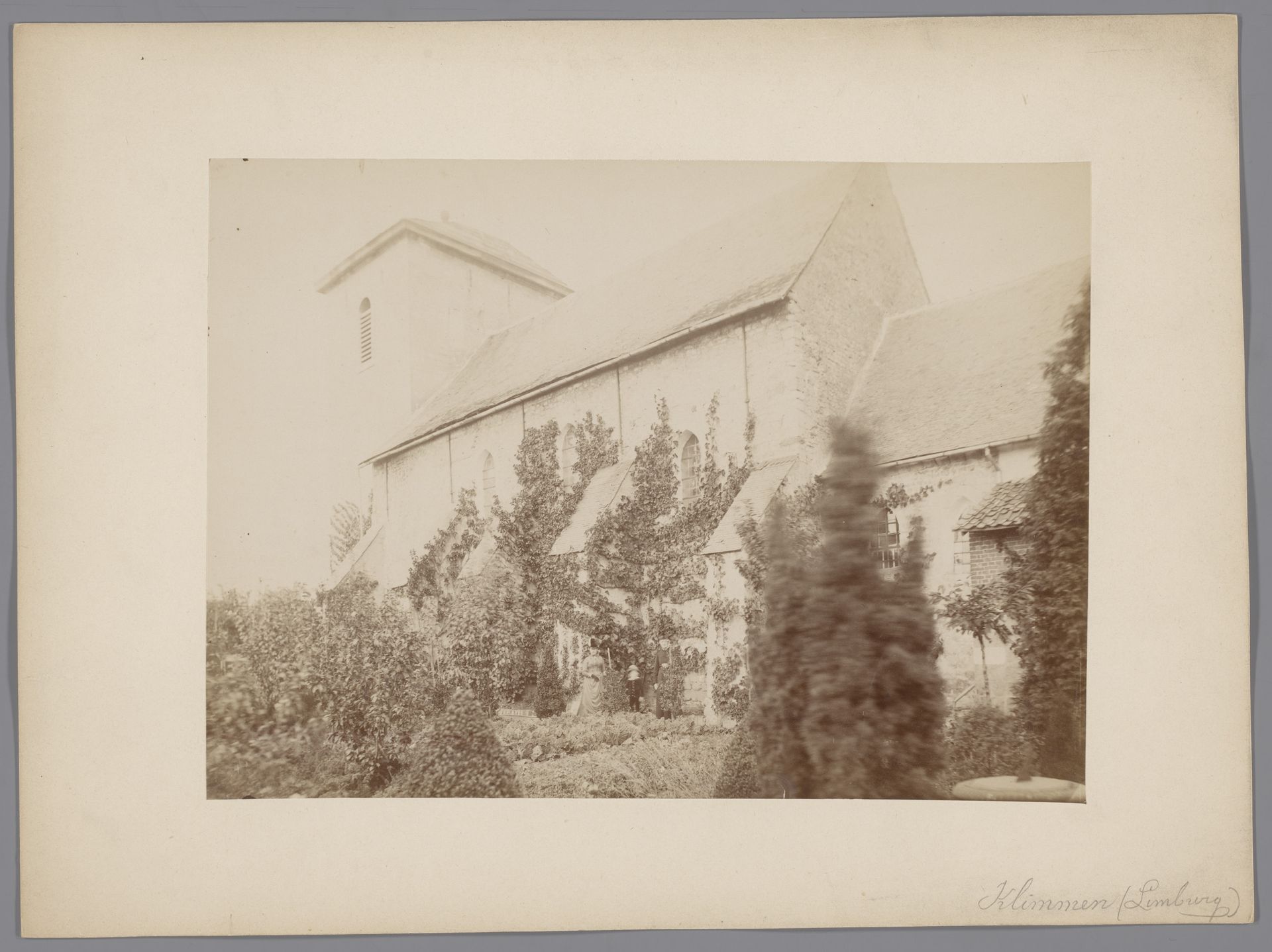 Sint-Remigiuskerk te Klimmen voor de uitbreiding in 1906 by anoniem (Monumentenzorg)